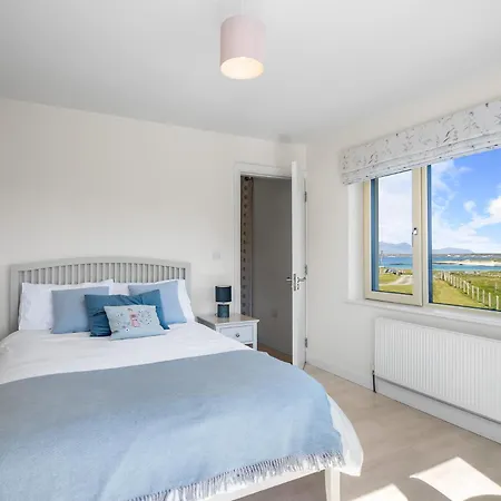 Mannin Bay House