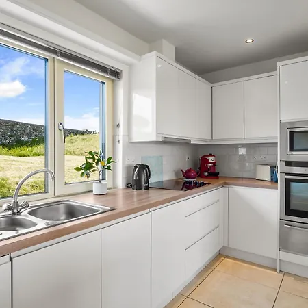 Mannin Bay House
