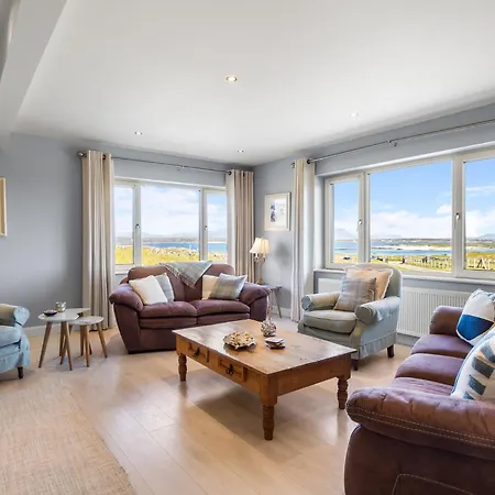 Feriehus Mannin Bay House *